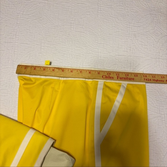 ESCADA 2 PIECE JACKET 43 AND PANTS 44 SET IN SUNFLOWER IN EXCELLENT CONDITION - Picture 16 of 16